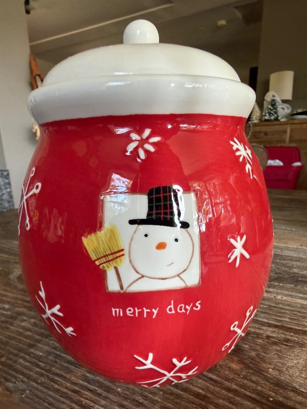 Hallmark Cookie Jar “Merry Days” Christmas Holiday Canister Snowman SnowFlakes